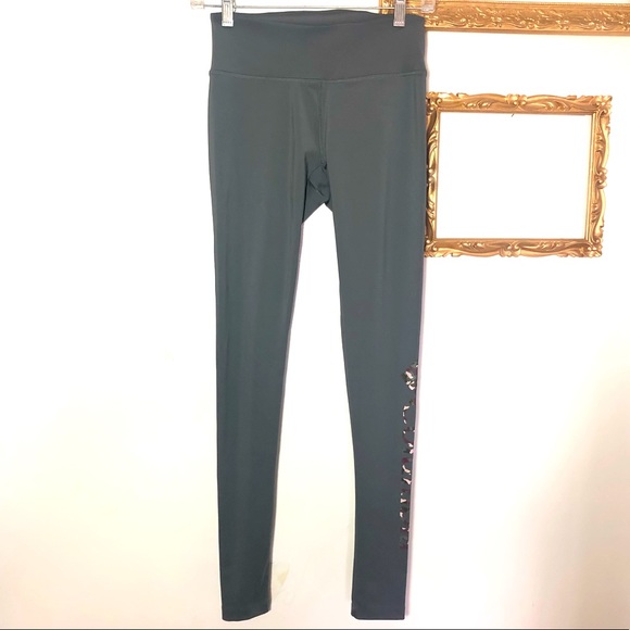 Columbia Pants - Columbia Sportswear Full Length Leggings XS Camo Logo